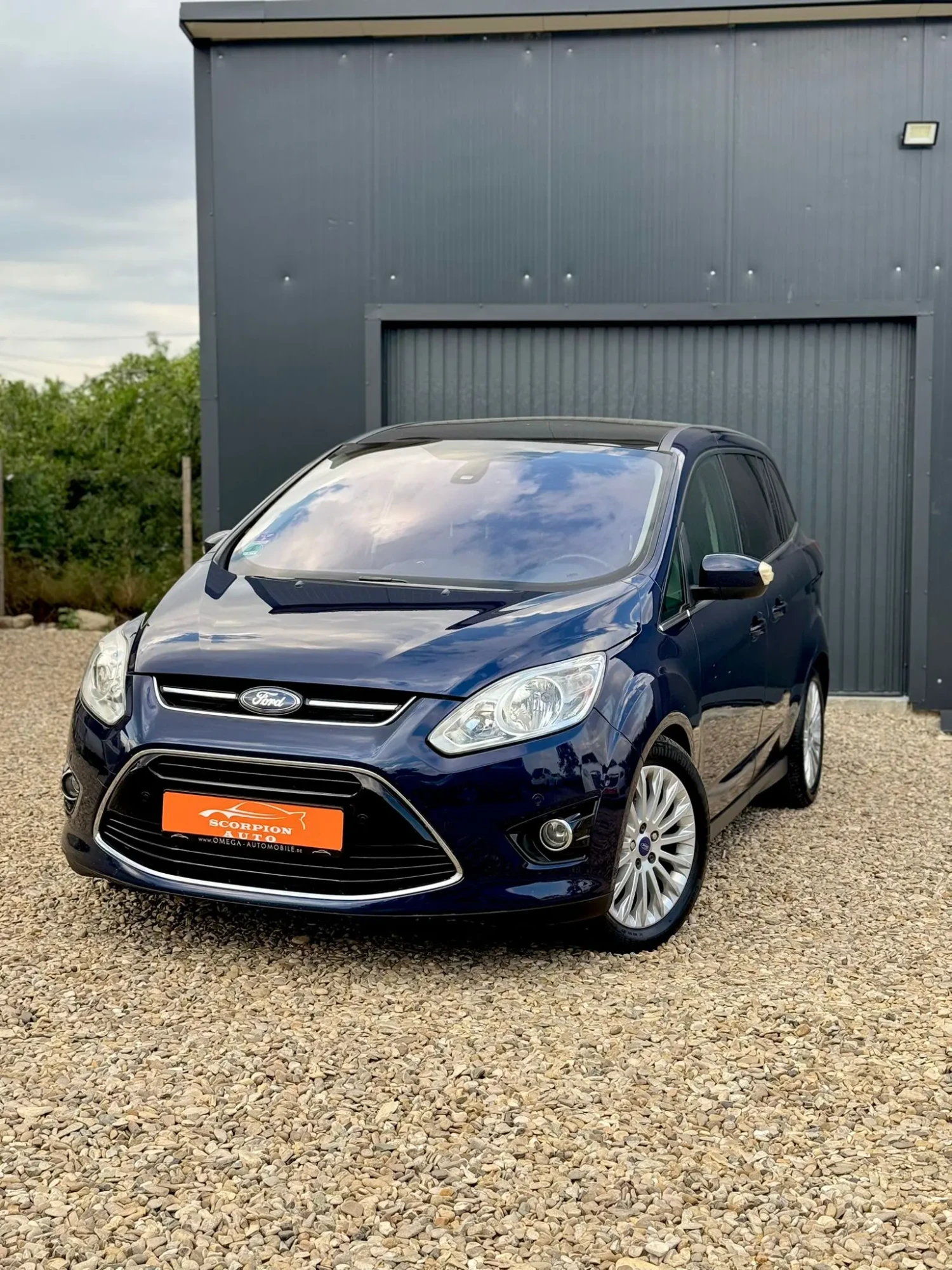 
								Ford Grand C-Max 2.0 TDCi Titanium full									