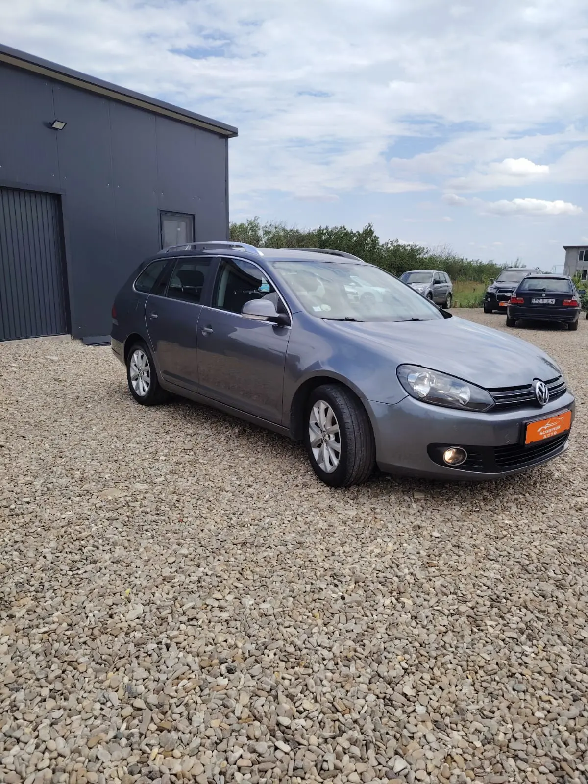
								Volkswagen Golf VI 1.6 TDI Comfortline BlueMotion full									