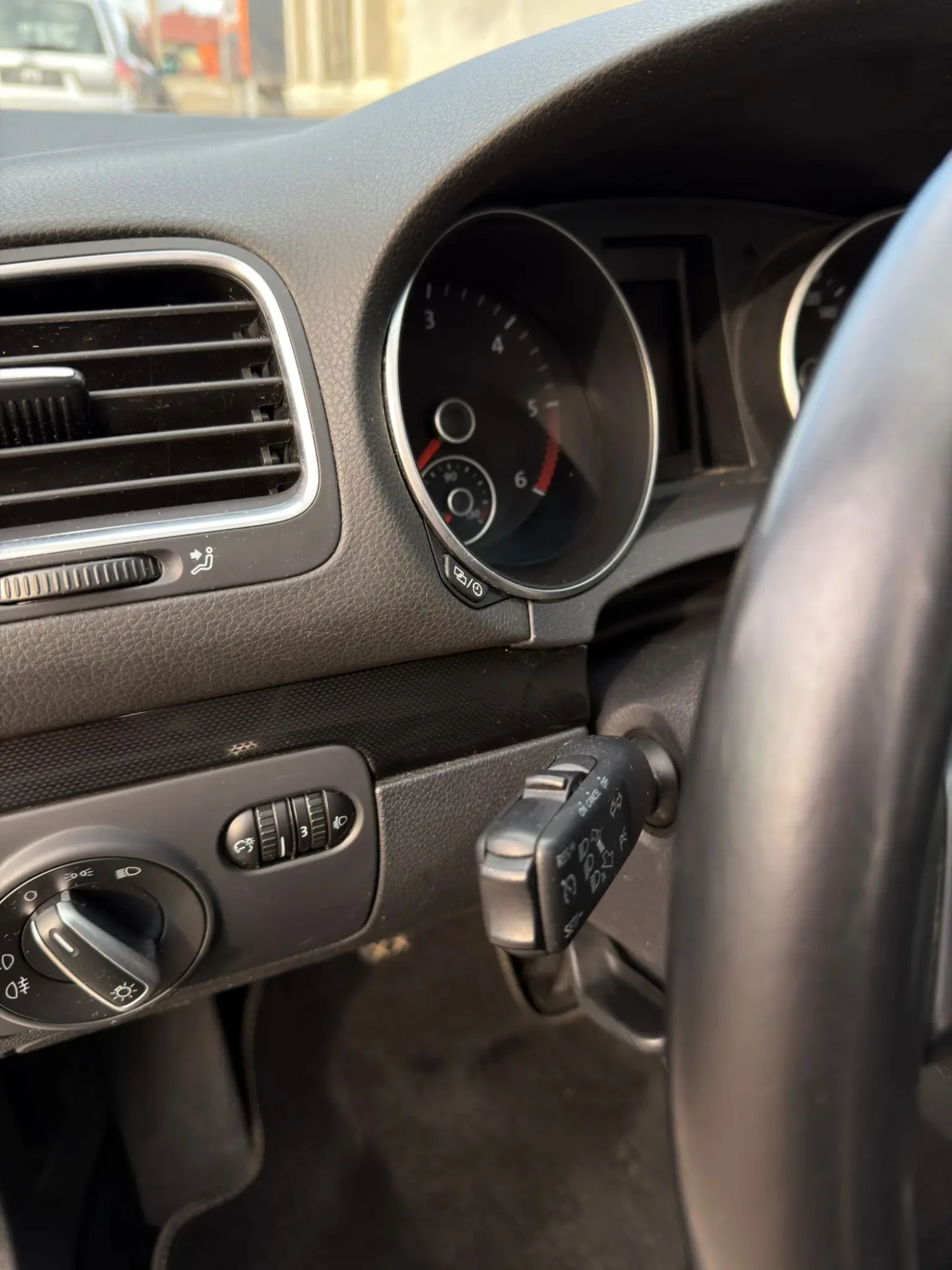 
								Volkswagen Golf 6 full									