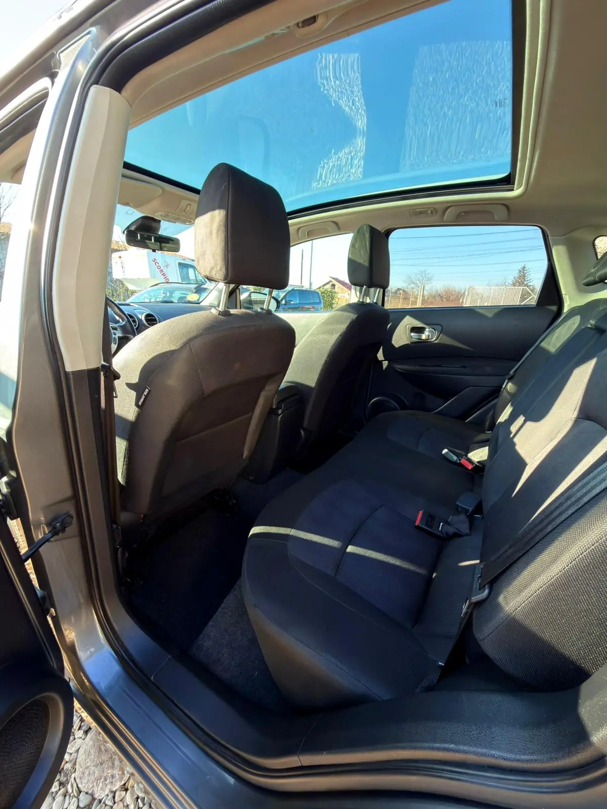 
								Nissan Qashqai I-Way full									