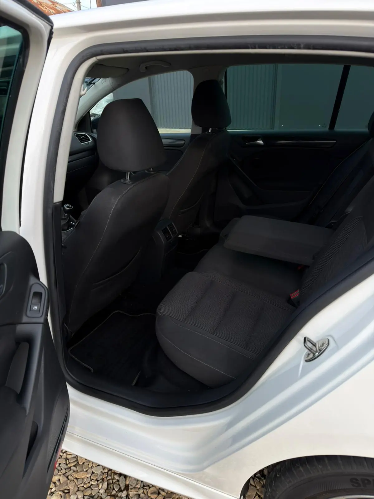 
								Volkswagen Golf 6 full									