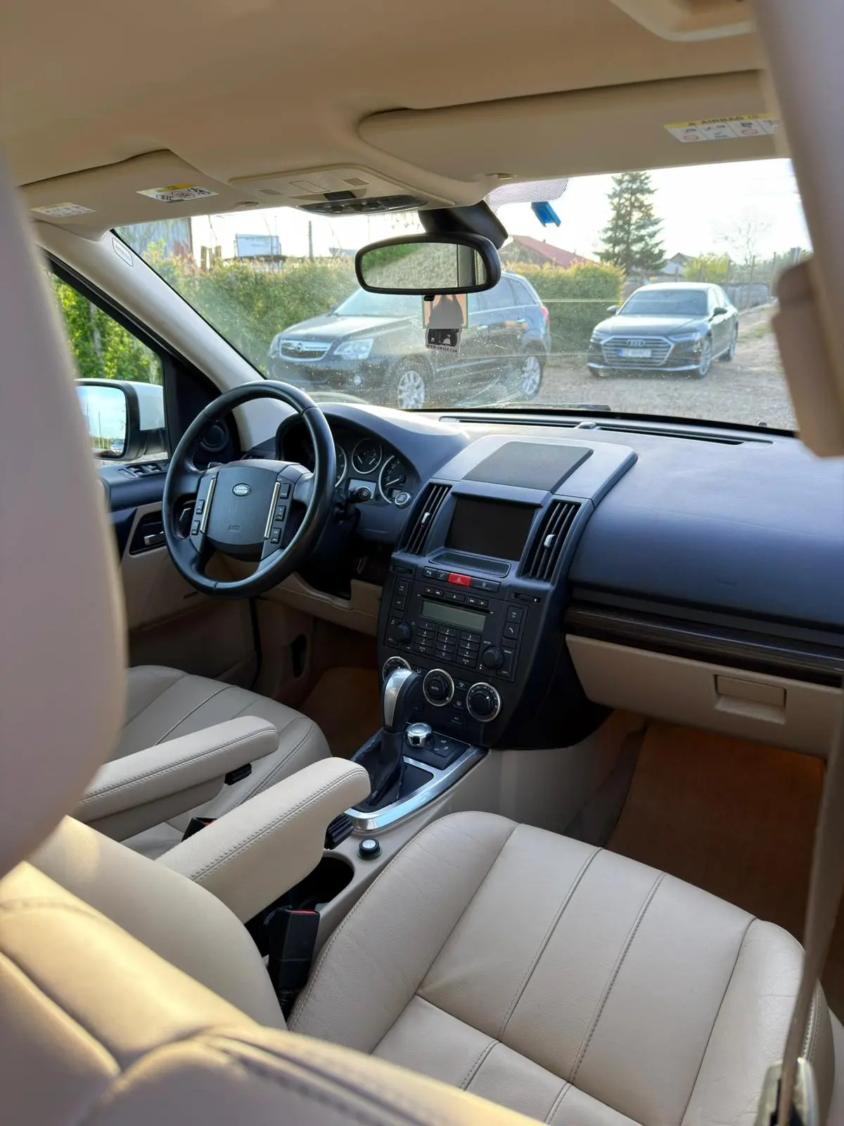 
								Land Rover Freelender 2 full									