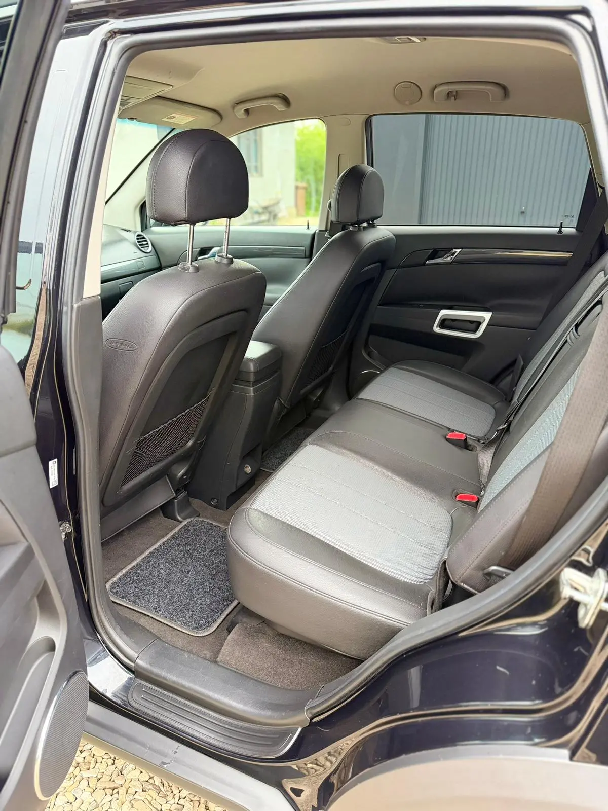 
								Opel Antara full									